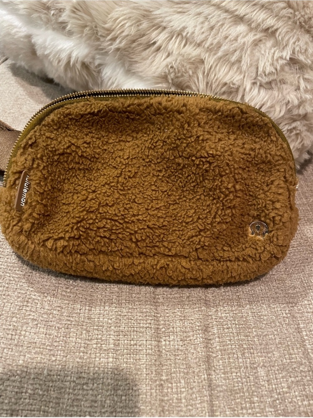 lululemon athletica Caramel Brown Sherpa Waist Pouch